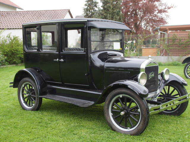 Immagine 1/14 di Ford Model T (1926)