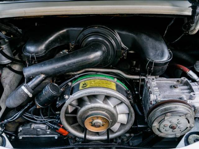 Porsche 911 2.2 E