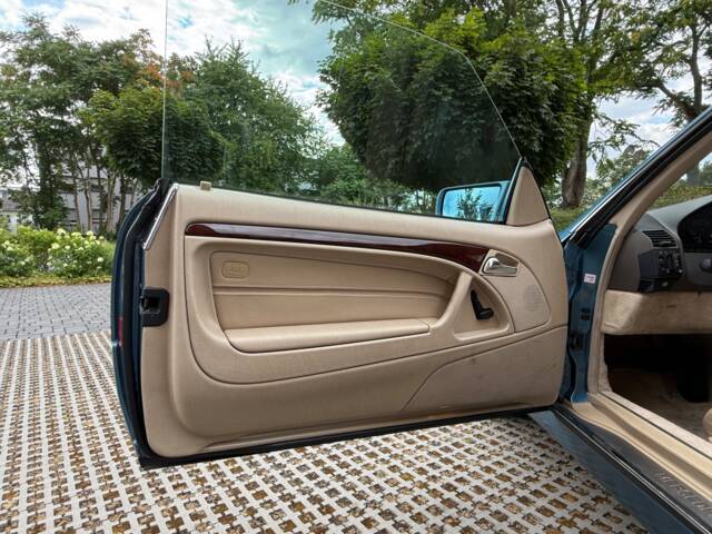 Mercedes-Benz SL 280