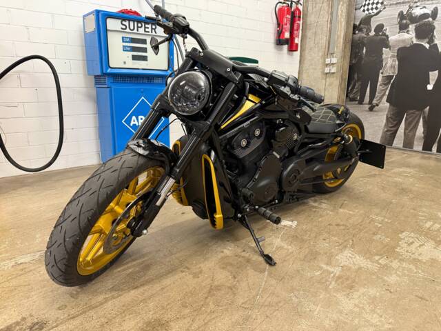 Harley-Davidson VRSCF V-Road Muscle