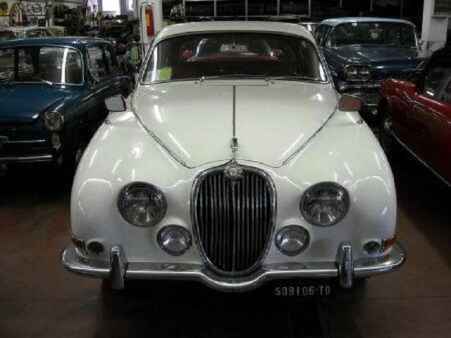 Jaguar Mk II 3.8