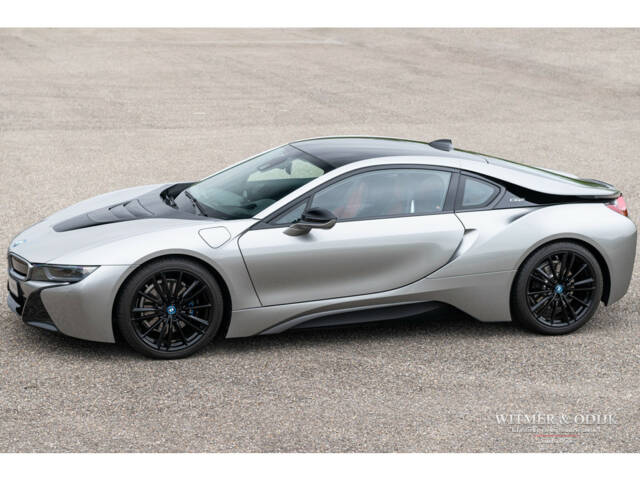 Immagine 1/30 di BMW i8 Coupé (2018)