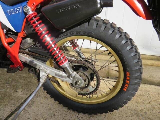 Honda TLR 200