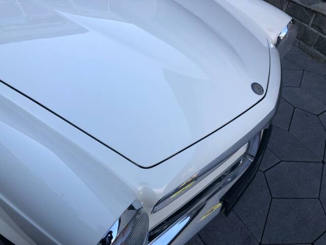 Mercedes-Benz 230 SL