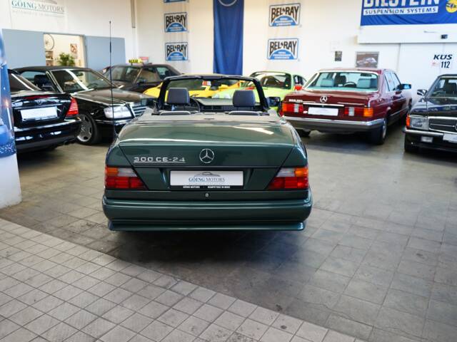 Mercedes-Benz 300 CE-24