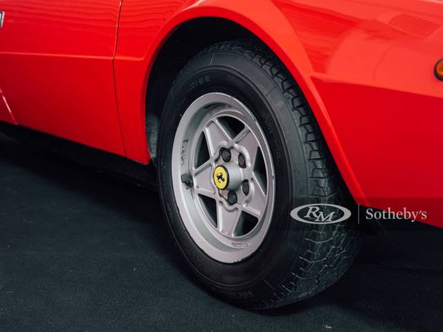 Ferrari Dino 208 GT4