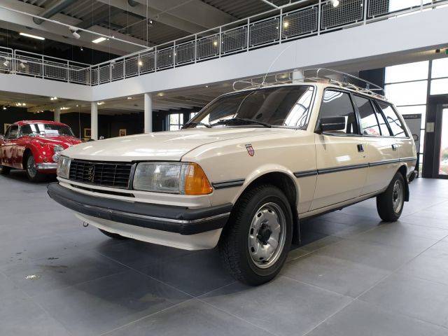 Immagine 1/15 di Peugeot 305 GT Break (1984)