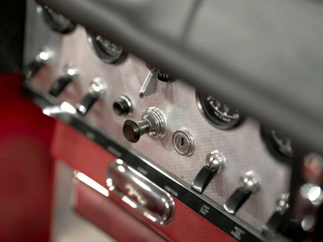 Jaguar E-Type 3.8 Flat Floor