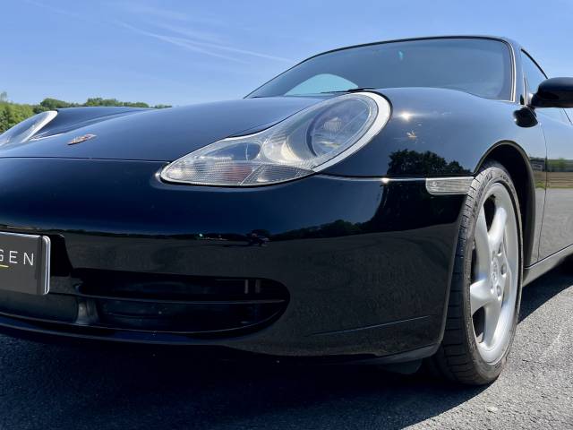Porsche 911 Carrera
