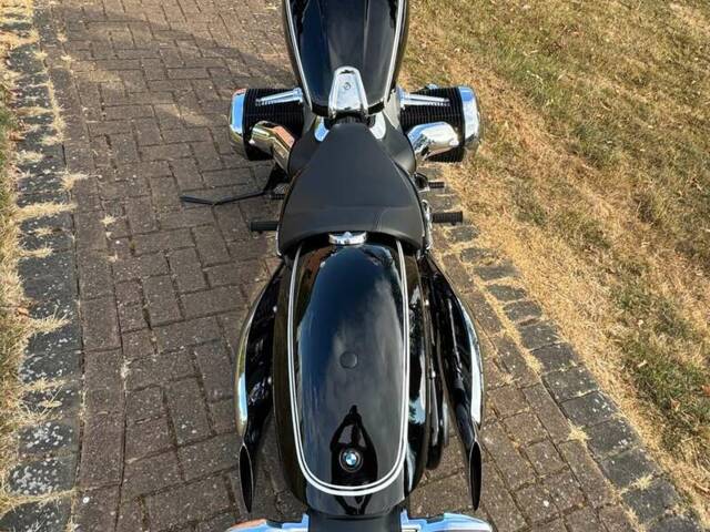 BMW R 18