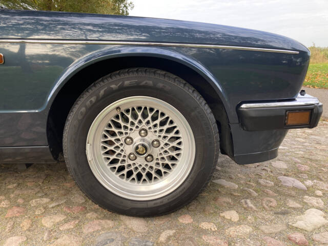 Jaguar XJ12 6.0