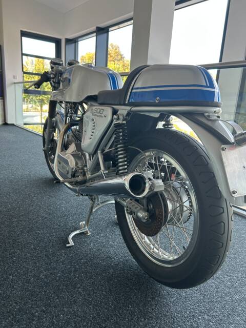 Ducati 900 SS
