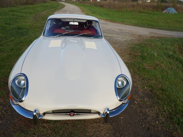 Jaguar E-Type 3.8