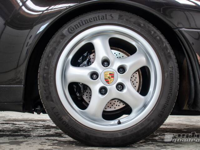 Porsche 911 Carrera