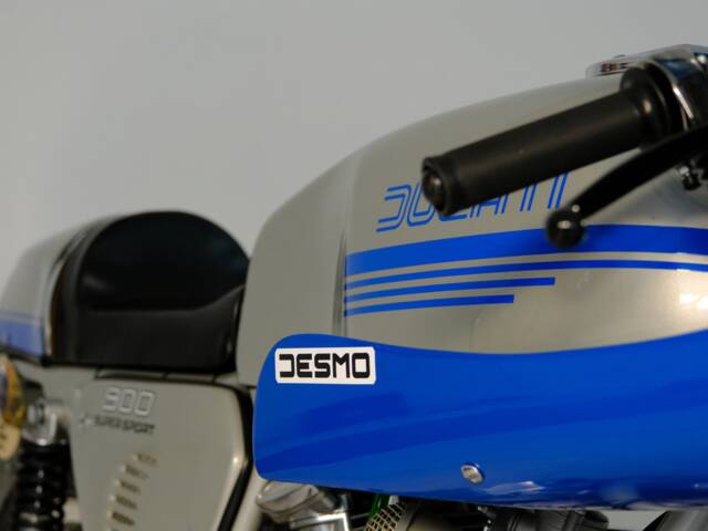 Ducati 900 SS
