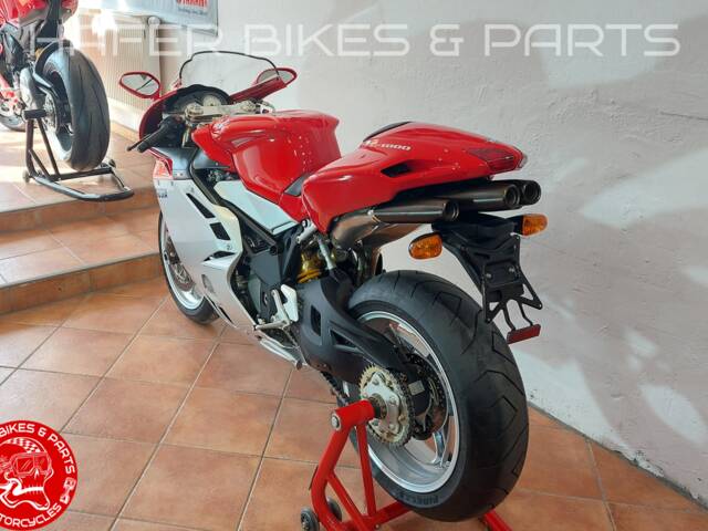 MV Agusta F4 1000 S