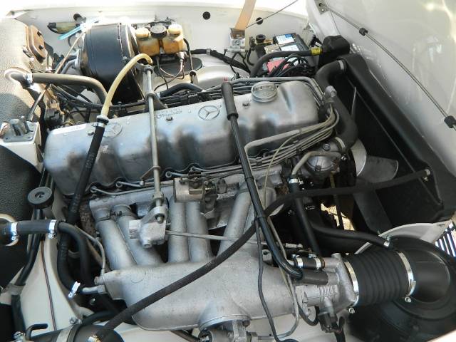 Mercedes-Benz 280 SL
