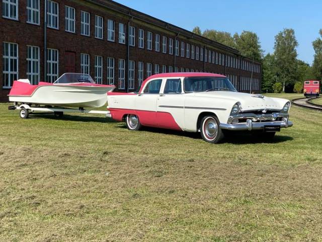 Image 1/9 of Plymouth Savoy (1956)