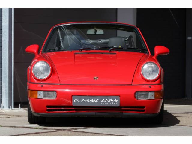 Porsche 911 Carrera 4