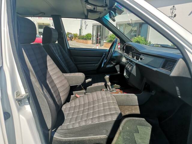Mercedes-Benz 190 E 1.8