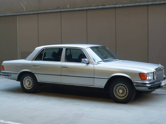 Mercedes-Benz 450 SEL 6,9