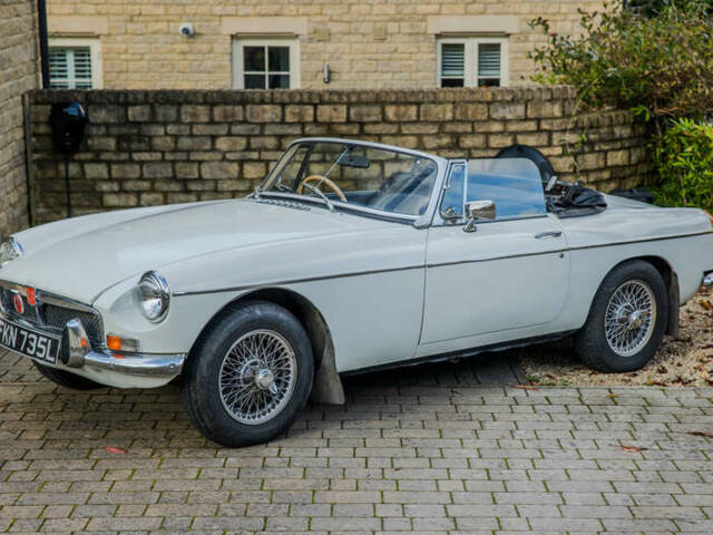 Image 1/50 of MG MGB (1972)