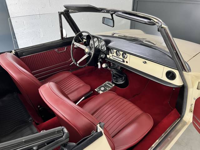 Alfa Romeo 1750 Spider Veloce