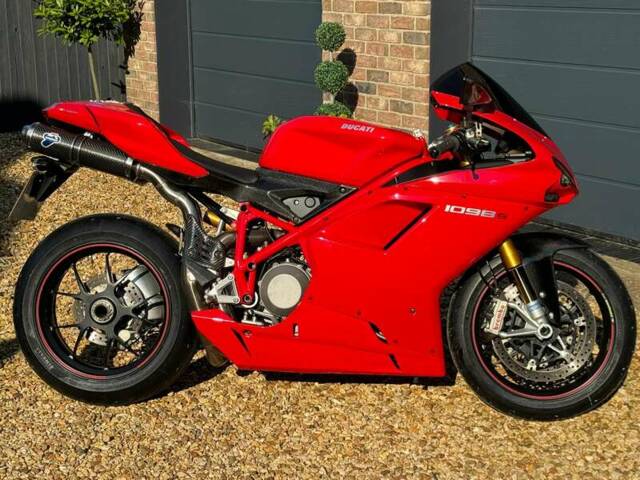 Imagen 1/15 de Ducati DUMMY (2007)