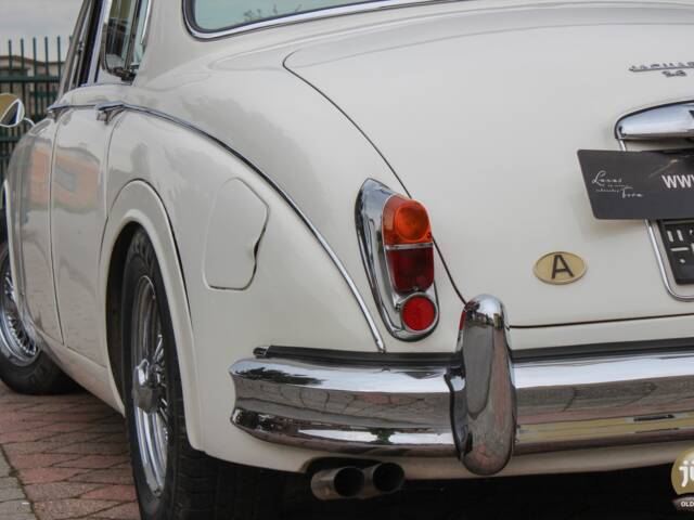 Jaguar Mk II 3.8