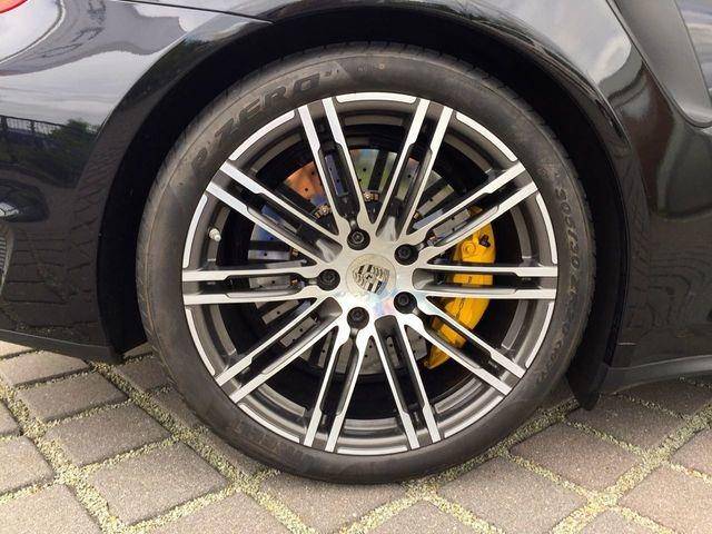 Porsche 911 Turbo S