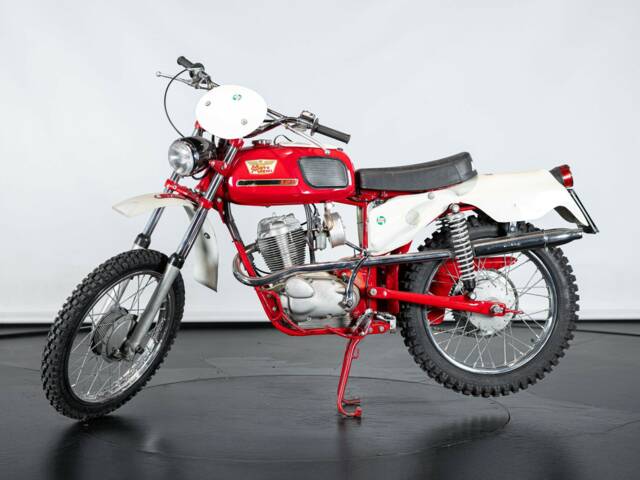 Moto Morini Corsaro 125