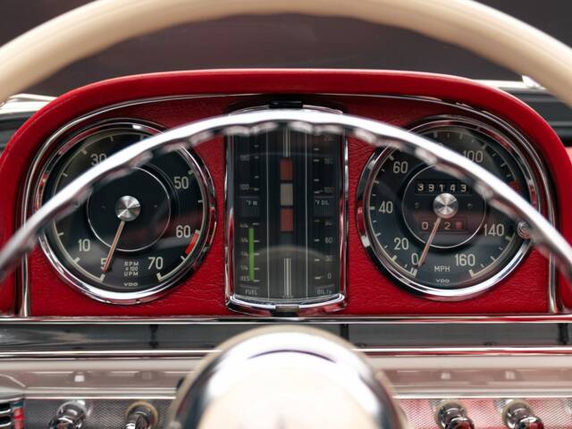 Mercedes-Benz 300 SL Roadster