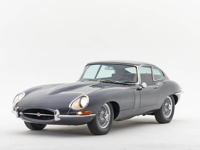 Image 1/97 of Jaguar E-Type 4.2 (1966)