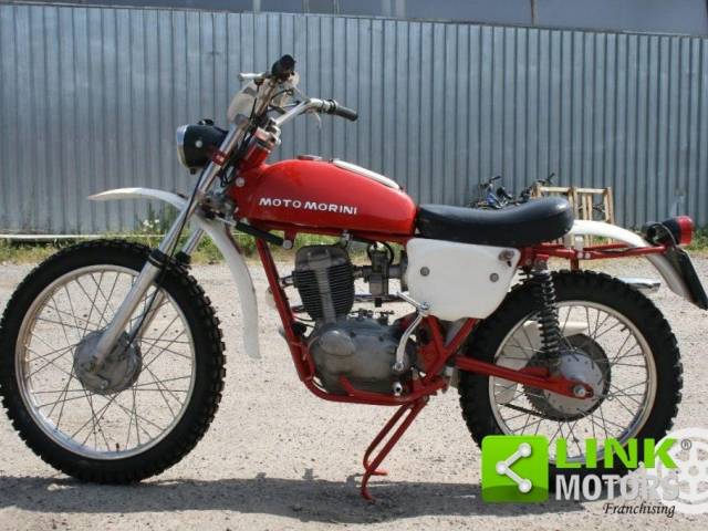 Image 1/10 de Moto Morini DUMMY (1971)