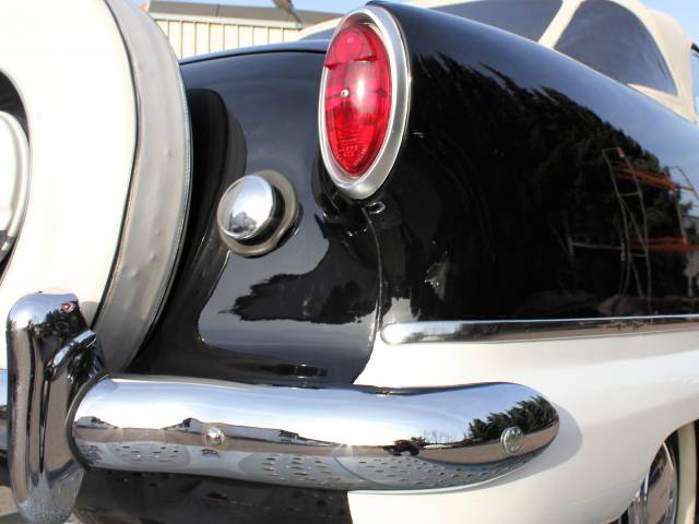 Nash Metropolitan
