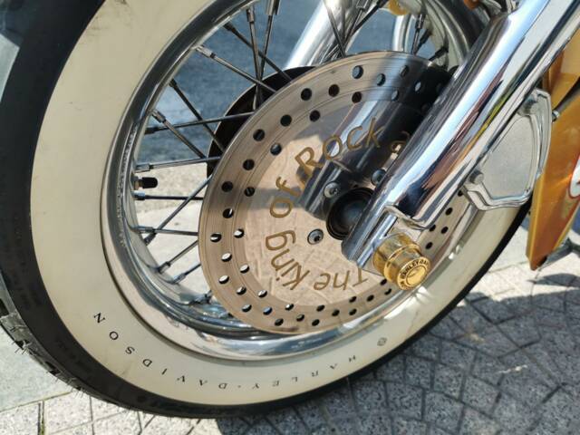 Harley-Davidson FLSTN Softail Deluxe