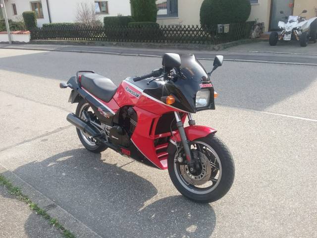 Imagen 1/10 de Kawasaki DUMMY (1984)