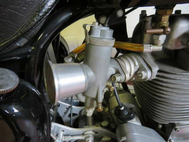 BSA DBD 34 Gold Star