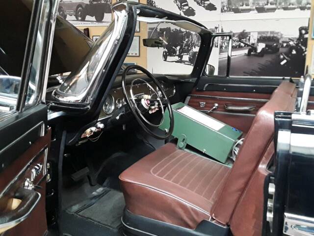 GAZ Chaika GAZ-13