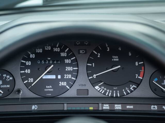 BMW 325i