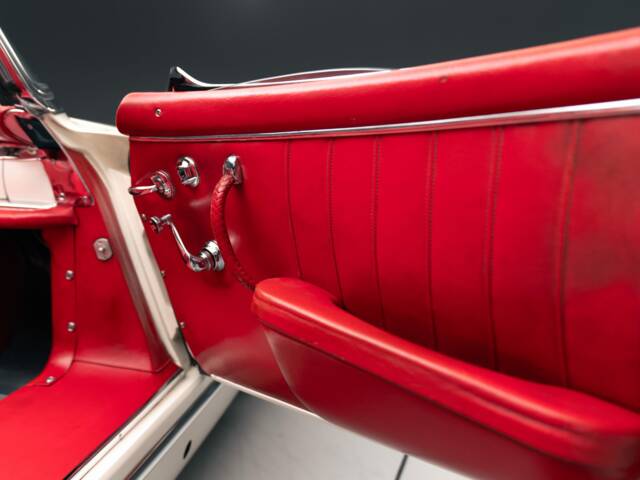 Mercedes-Benz 300 SL Roadster