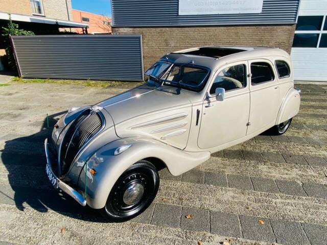 Imagen 1/50 de Peugeot 402 B (1938)