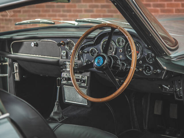 Aston Martin DB 5