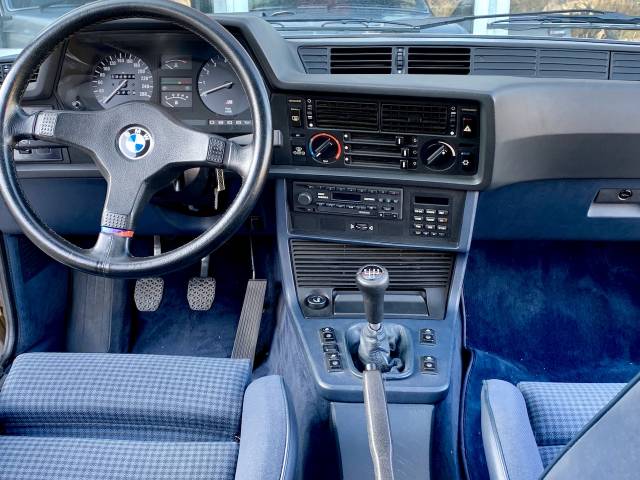 BMW M 635 CSi - BMW M635 CSi