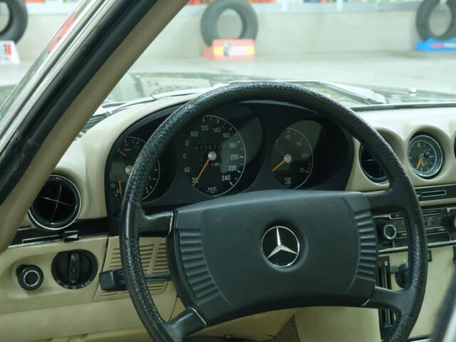 Mercedes-Benz 350 SLC