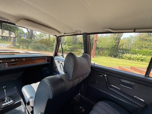 Mercedes-Benz 280 SE