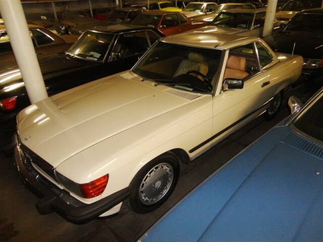 Image 1/19 of Mercedes-Benz 560 SL (1987)