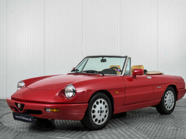 Immagine 1/50 di Alfa Romeo 2.0 Spider (1991)