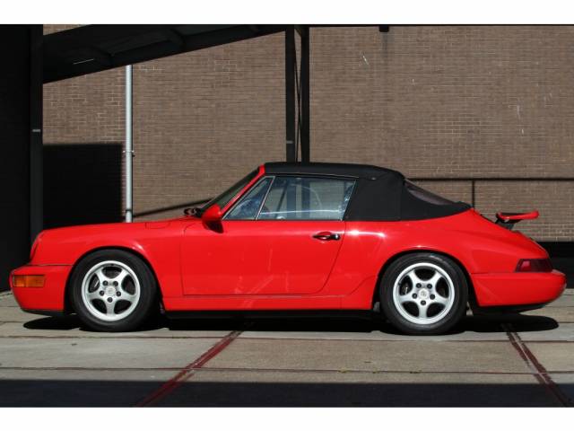 Porsche 911 Carrera 4
