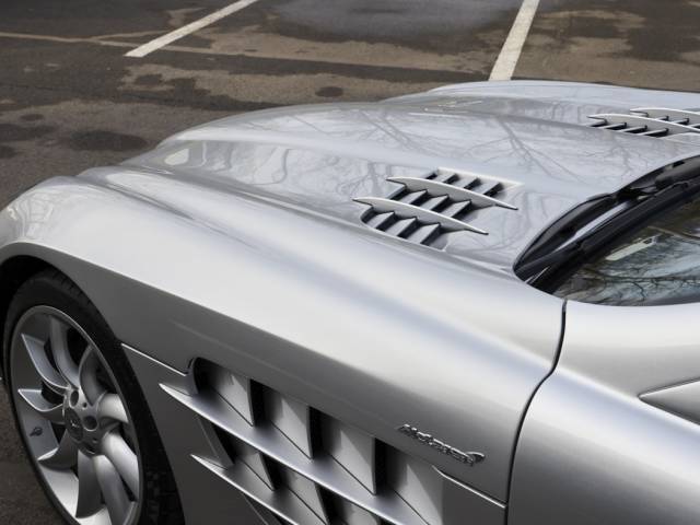 Mercedes-Benz SLR McLaren